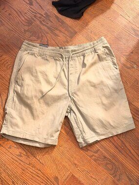Volcom Men's Khaki Shorts XL